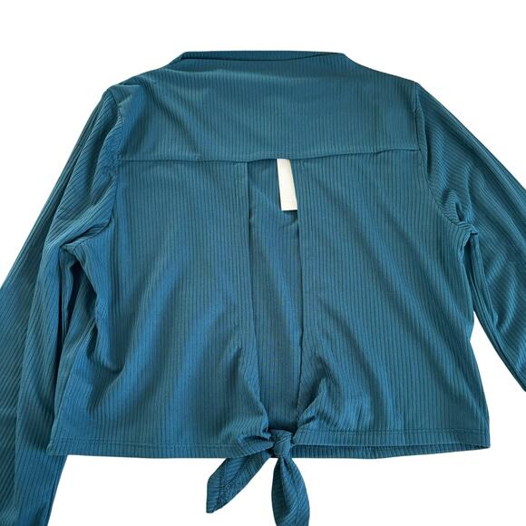 Band of the Free Deep Teal High Neckline Flared Long Sleeve Blouse Size Medium - Picture 6 of 6